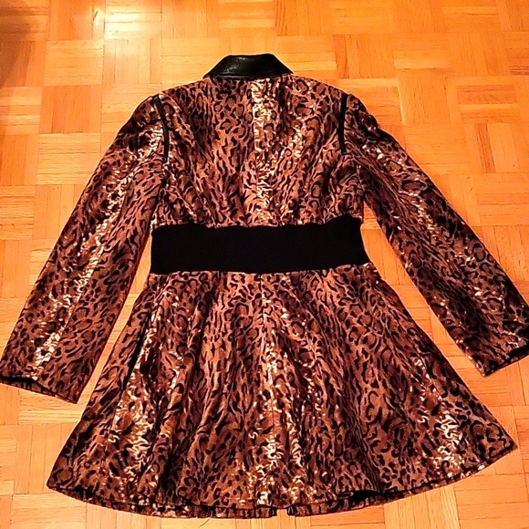 NWOT Faux-Fur Leopard Print Swing Coat, Faux-Leather Collar, Pockets! Peplum, S - Picture 5 of 17
